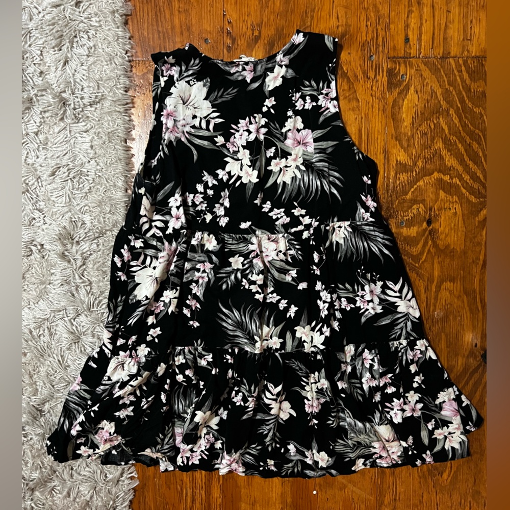 Elegant Floral Black and Pink Mini Dress - Picture 6 of 6